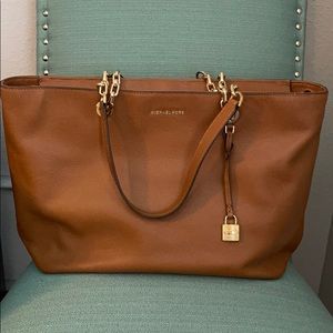 Michael Kors zip tote